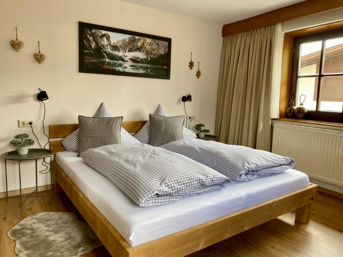 Haus Tirol Ehrwald酒店 外观 照片