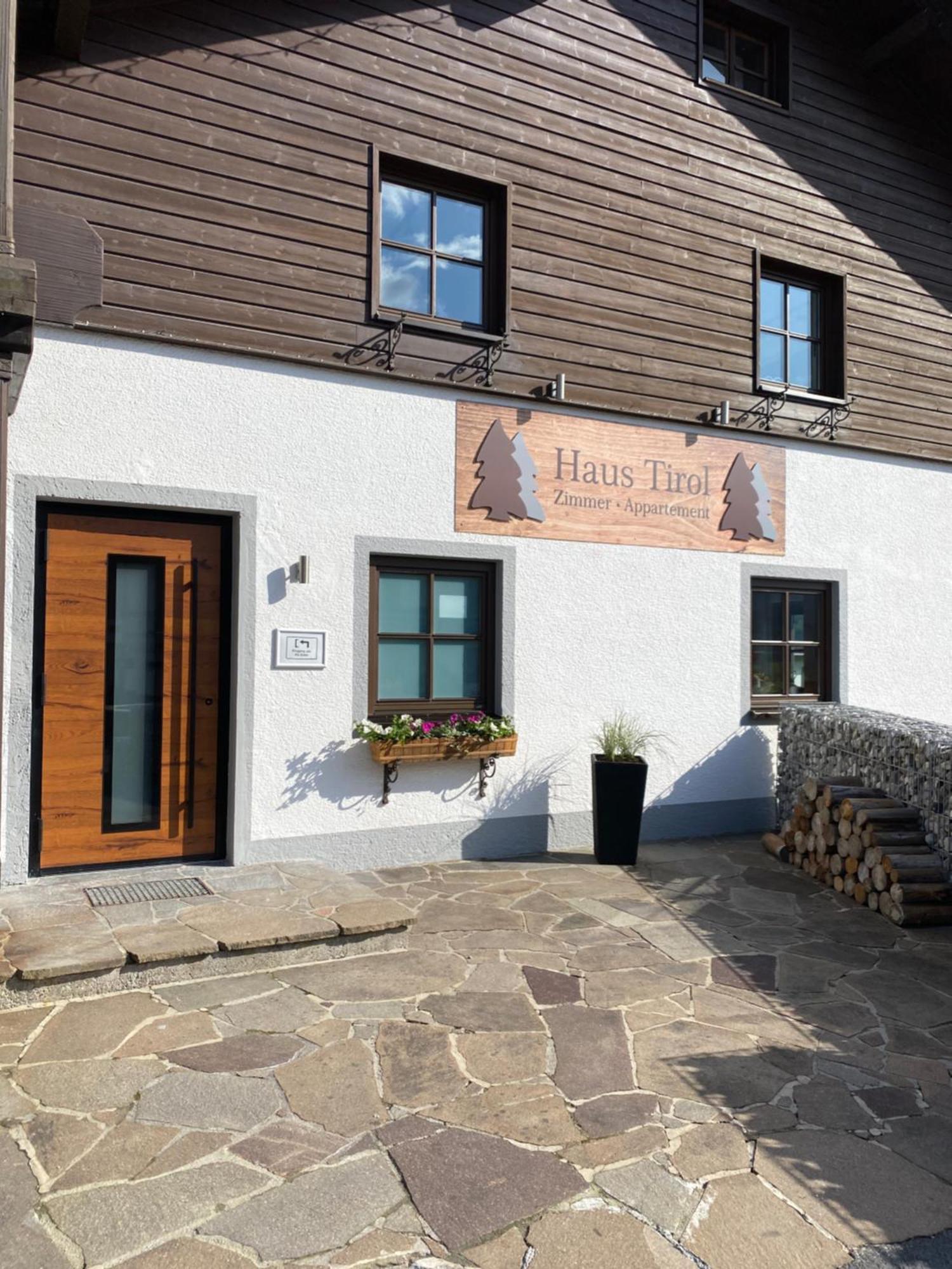 Haus Tirol Ehrwald酒店 外观 照片
