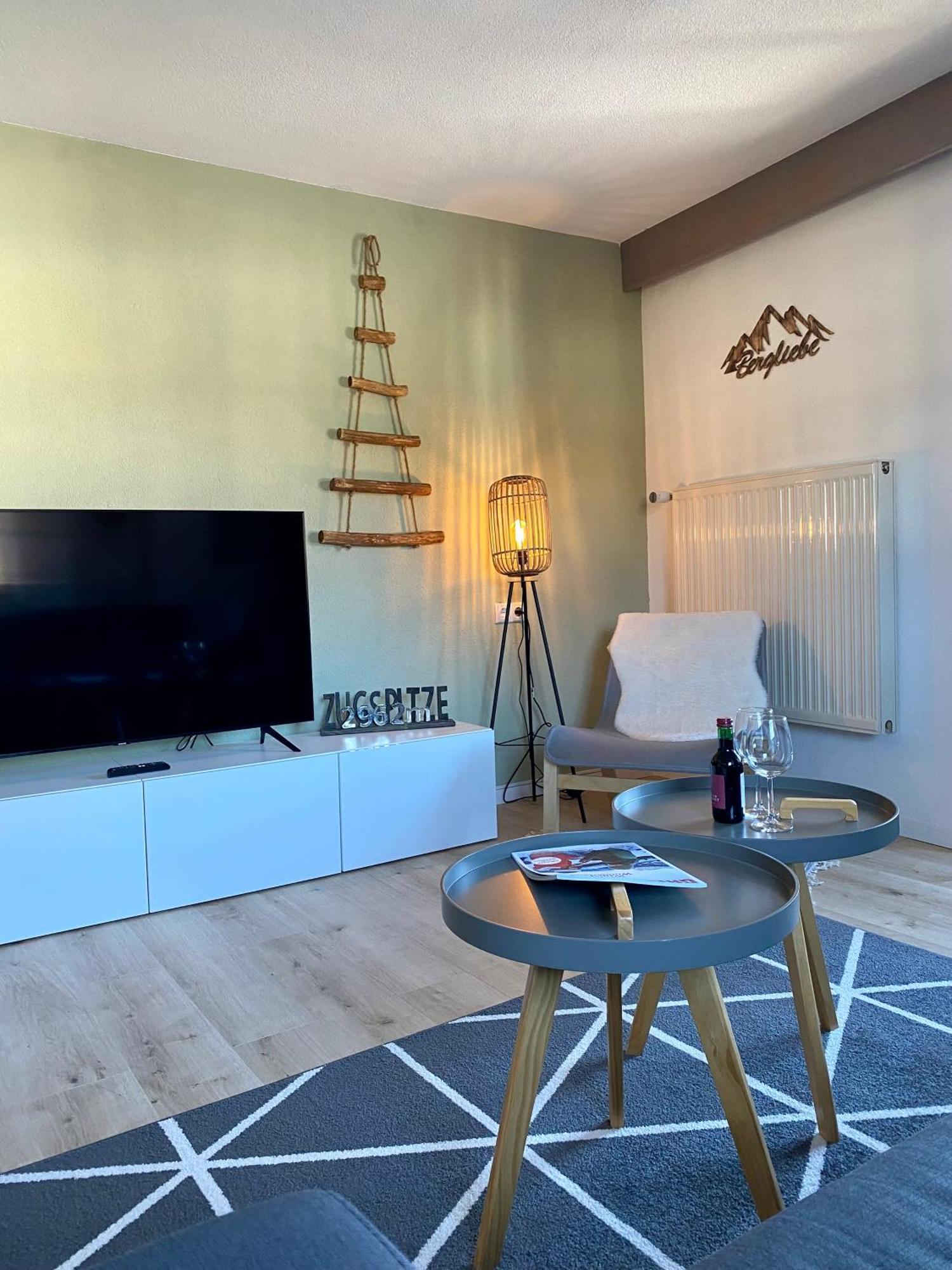 Haus Tirol Ehrwald酒店 外观 照片
